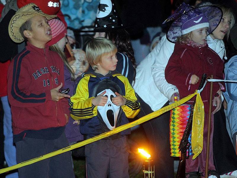 Halloweenský průvod ve Šternberku