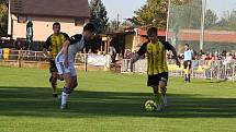 Nové Sady (ve žlutém) prohráli v olomouckém divizním derby s 1. HFK Olomouc doma 3:4.