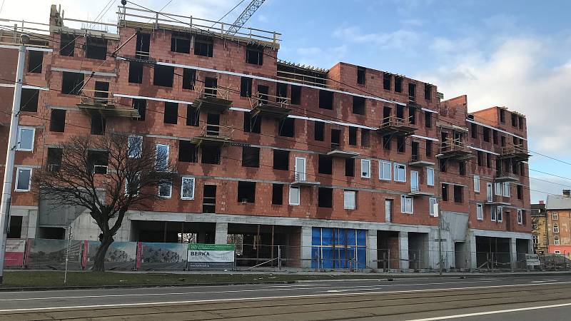 Developerský projekt Bydlení Šantova vyrůstá v sousedství historického jádra Olomouce a zahrnuje celkem 256 bytových jednotek