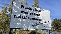 Billboard v Pasece. 17. října 2021