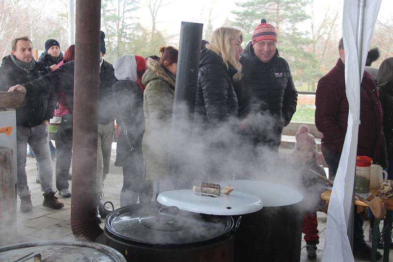 Zabijačkové hody v areálu restaurace Terasa na Poděbradech u Olomouce