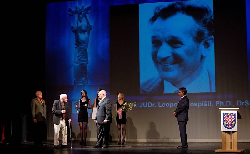 Ceny města Olomouce za rok 2012 - prof Leopold Pospíšil