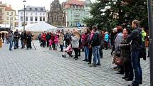 Minuta ticha za oběti pařížského teroru na olomouckém Horním náměstí