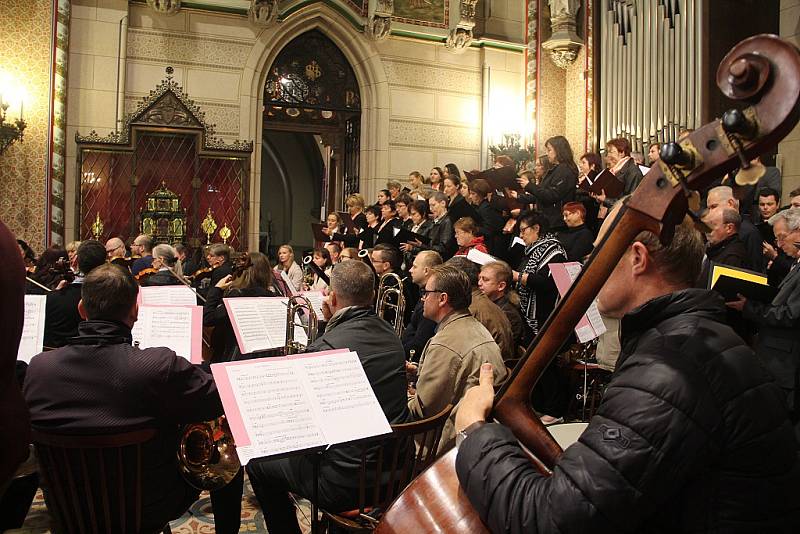 Oslavy sv. Václava doplnila v Olomouci připomínka dvou výročí a pouť veřejných činitelů