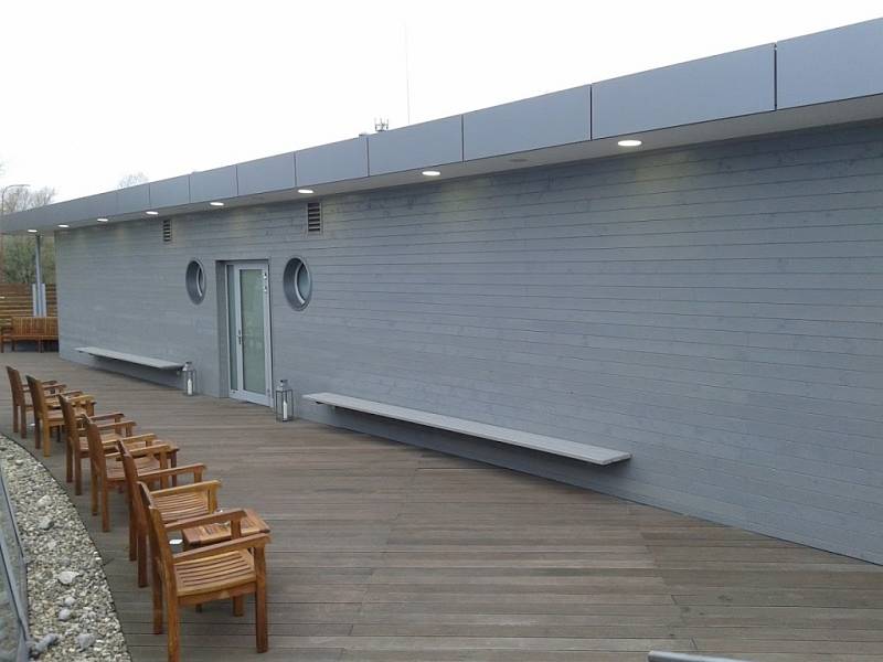 Olomoucký aquapark otevřel na terase ve druhém patře saunu, která rozšiřuje dosavadní wellness zónu. Investice přišla na 5,3 milionu korun.