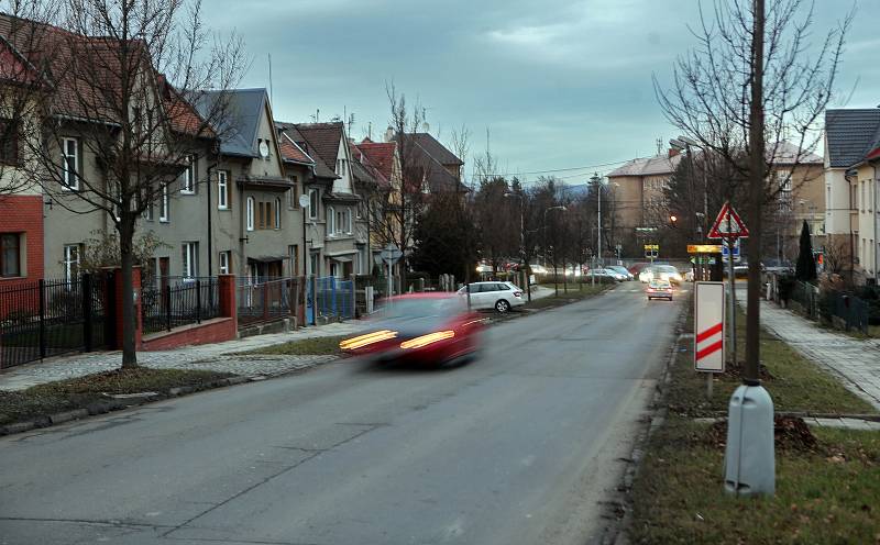 Erenburgova ulice v Olomouci před opravou v lednu 2019