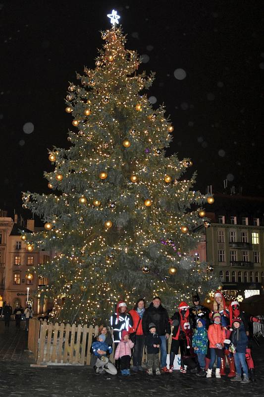 Univerzální superhrdinové na Horním náměstí v Olomouci, 17. 12. 2020