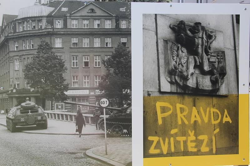 Výstava je k vidění před budovou pedagogické fakulty na Žižkově náměstí v Olomouci.