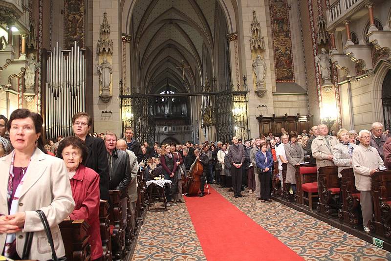 Oslavy sv. Václava doplnila v Olomouci připomínka dvou výročí a pouť veřejných činitelů