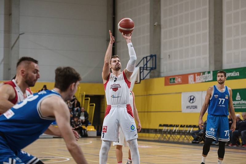 Olomoučtí basketbalisté prohráli doma v NBL s USK Praha 85:104.