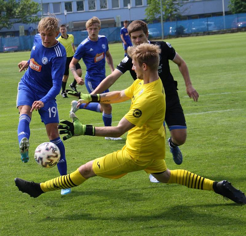 Fotografie ze zápasu 30. kola MSFL mezi celky SK Sigma Olomouc B a FC Vratimov