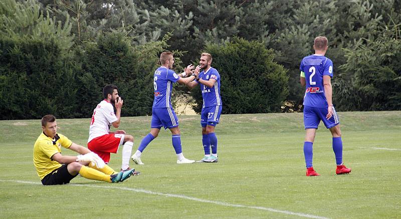 Sigma (v modrém) porazila ve Slatinicích Liptovský Mikuláš 3:1.