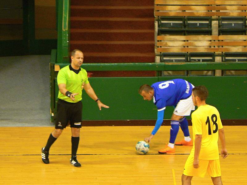 Futsalisté SK UP Olomouc prohráli doma na úvod 2. ligy skupiny Východ s Vysokým Mýtem 2:6.