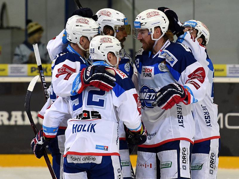 Kometa Brno (v bílé) proti HC Olomouc