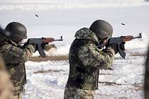 Výcvik ukrajinských vojáků ve vojenském prostoru Libavá, únor 2023.