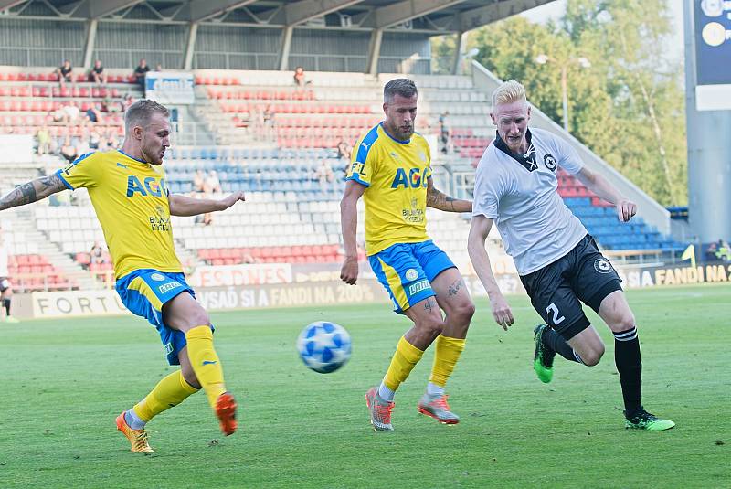 Fotbalisté olomoucké Sigmy nastoupili proti Teplicím v bíločerných retrodresech