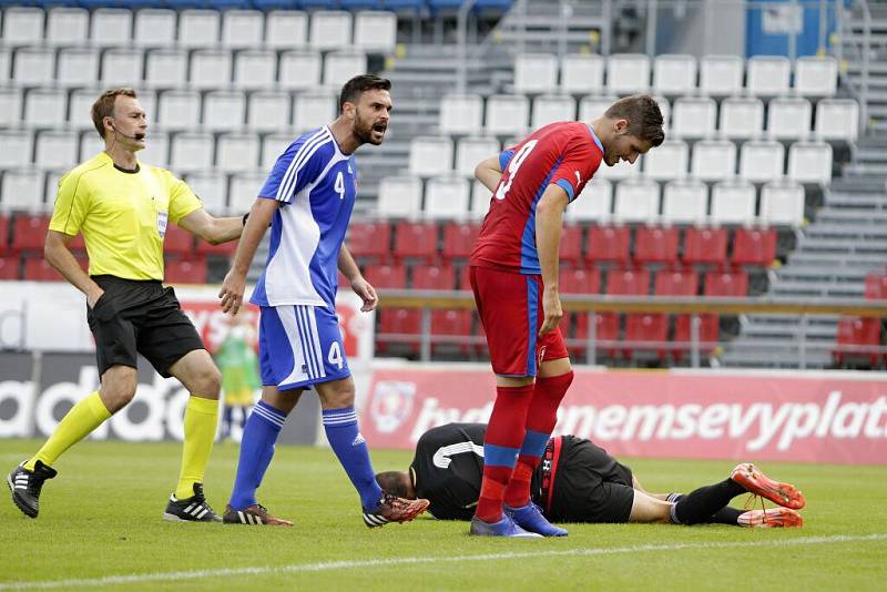 Výběr amaterských hráčů České republiky (Olomoucký kraj) remizoval se Slovenskem 0:0 a slavil postup na mistrovství Evropy amatérů