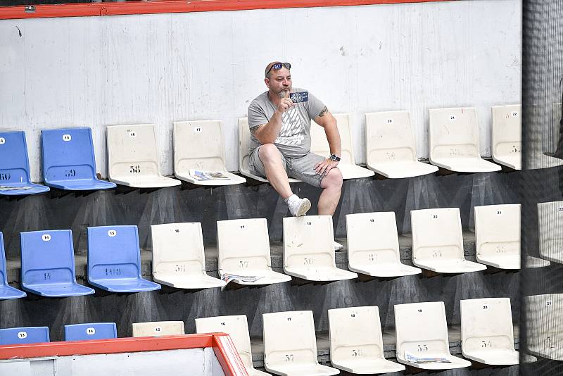 Utkání 1. kola hokejové extraligy: HC Olomouc - BK Mladá Boleslav, 10. září 2021 v Olomouci. Diváci, fanoušci.