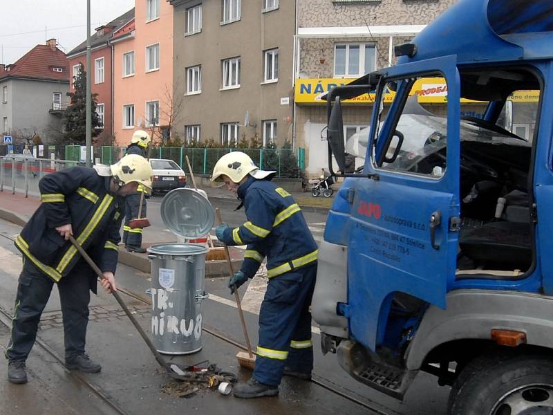 ...k důkladné očistě vozovky.