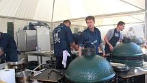 Stovky lidí zaplnily v sobotu Smetanovy sady Výstaviště Flora Olomouc. Přilákal je tam už druhý ročník dobrého jídla a pití Garden Food Festival.