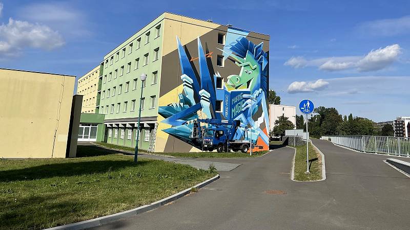 V rámci letošního Street art festivalu v Olomouci vytvořili špičkoví umělci nové velkoplošné malby. Na univerzitních kolejích Gen. Svobody se "vyřádil" Vidam, 24. září 2021,