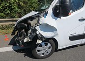Nehoda čtyř aut na D35 u Litovle