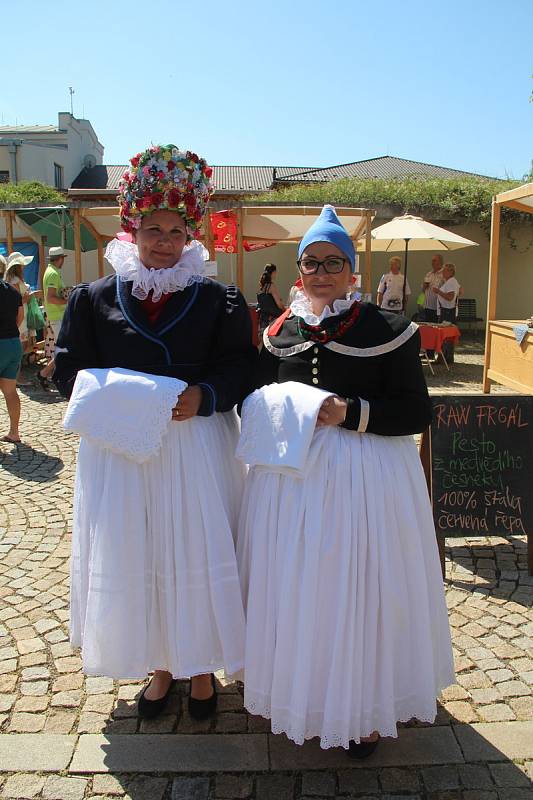 Desáté výročí letos oslavily Slavnosti kroje ve Velké Bystřici na Olomoucku