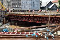 Stavba mostu v Komenského ulici v Olomouci, 17. června 2019