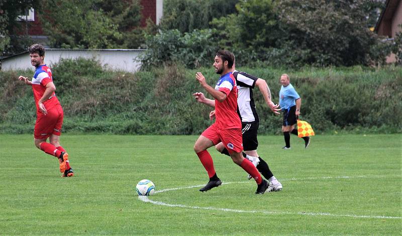 Olomoucké městské derby mezi FC Sigma Hodolany TJ Slovan Černovír.