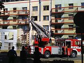 Hasiči zasahují u požáru na VŠ kolejích v Olomouci-Neředíně