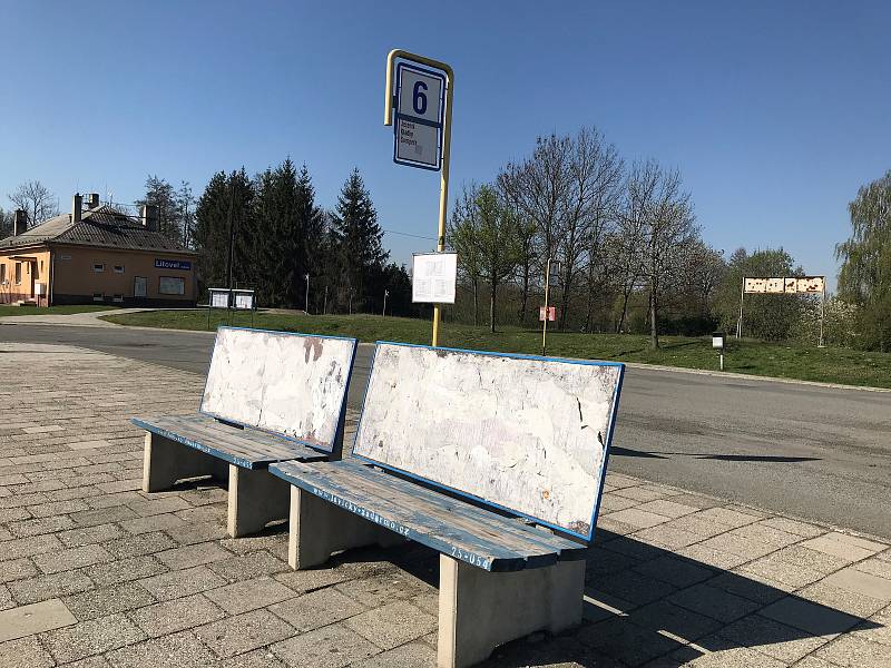 Autobusové stanoviště v Litovli.