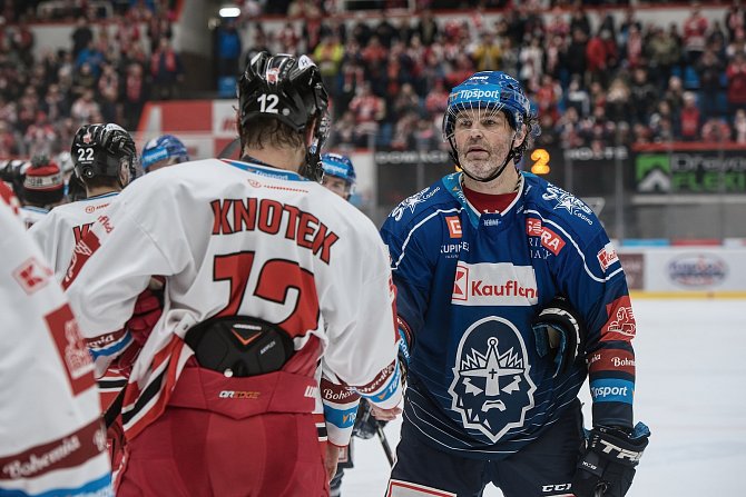 Hokejisté Olomouce porazili Kladno 6:2. Jaromír Jágr a Jan Knotek
