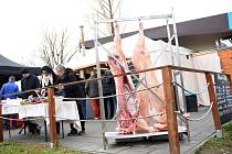 Tradiční zabíjačka na olomouckých Poděbradech, 15. listopadu 2025.