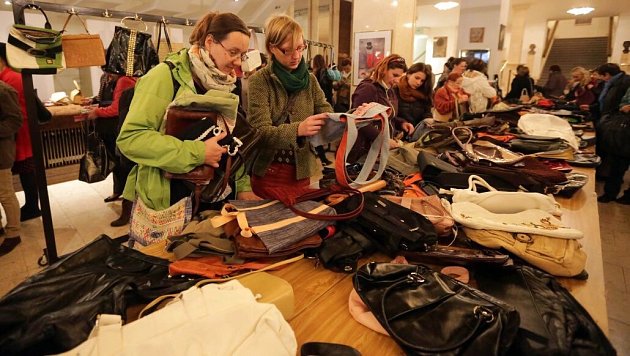 Kabelkový veletrh Deníku ve foyer Moravského divadla Olomouc