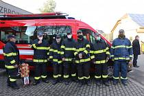 Dobrovolní hasiči z Chomoutova a Topolan mají nová zásahová vozidla.