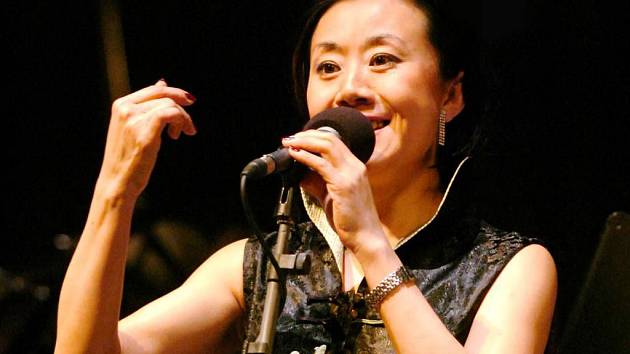 Čínská pěvkyně Feng yün-Song