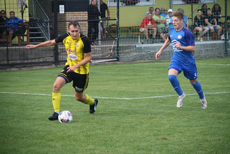 Fotografie ze zápasu 5. kola divize E mezi celky FK Nové Sady a FK Kozlovice