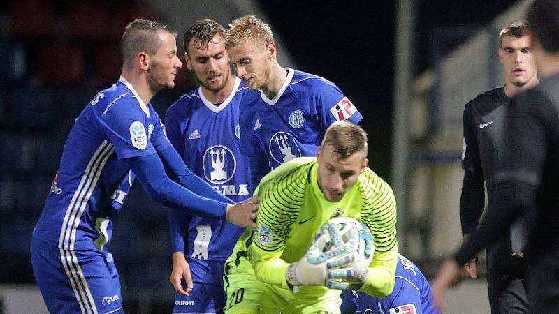 MOL CUP: Sigmy vypadla s Jabloncem, uprostřed v modrém Tomáš Chorý