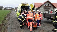 Záchrana zraněného dělníka v Náměšti na Hané.