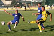 Fotografie ze zápasu 1. kola divize E mezi celky FK Nové Sady a FC TVD Slavičín