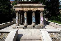 Jihoslovanské mauzoleum v olomouckých Bezručových sadech