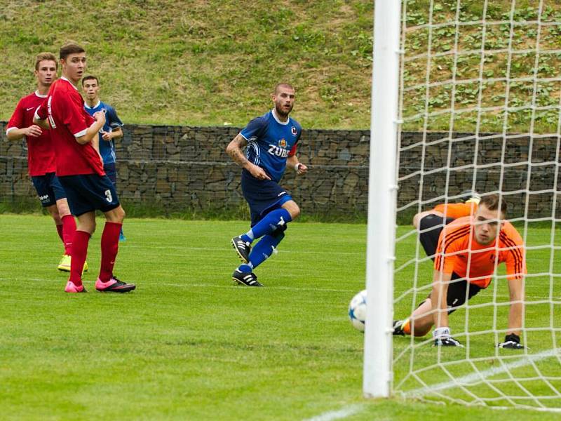 MOL Cup: Viktorie Přerov (v modrém) proti HFK Olomouc