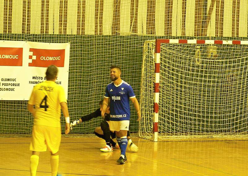 Futsalisté SK UP Olomouc prohráli doma na úvod 2. ligy skupiny Východ s Vysokým Mýtem 2:6.