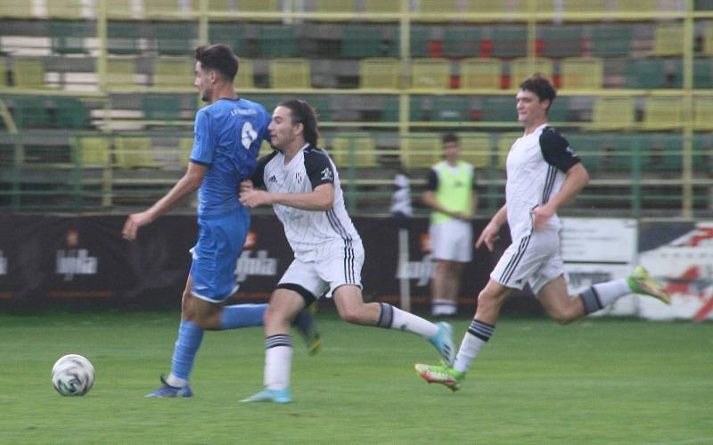 Fotografie ze zápasu 4. kola divize E mezi celky HFK Olomouc a Přerov