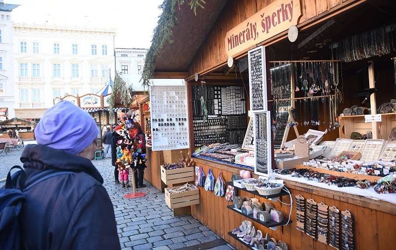 Zimní jarmark v centru Olomouce otevřel, 3. prosince 2021