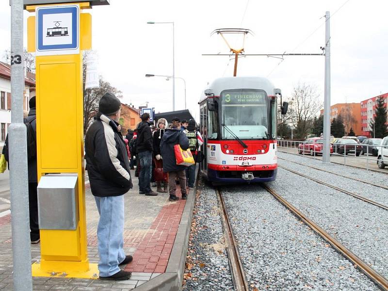 První cestující na nové tramvajové trati v Olomouci