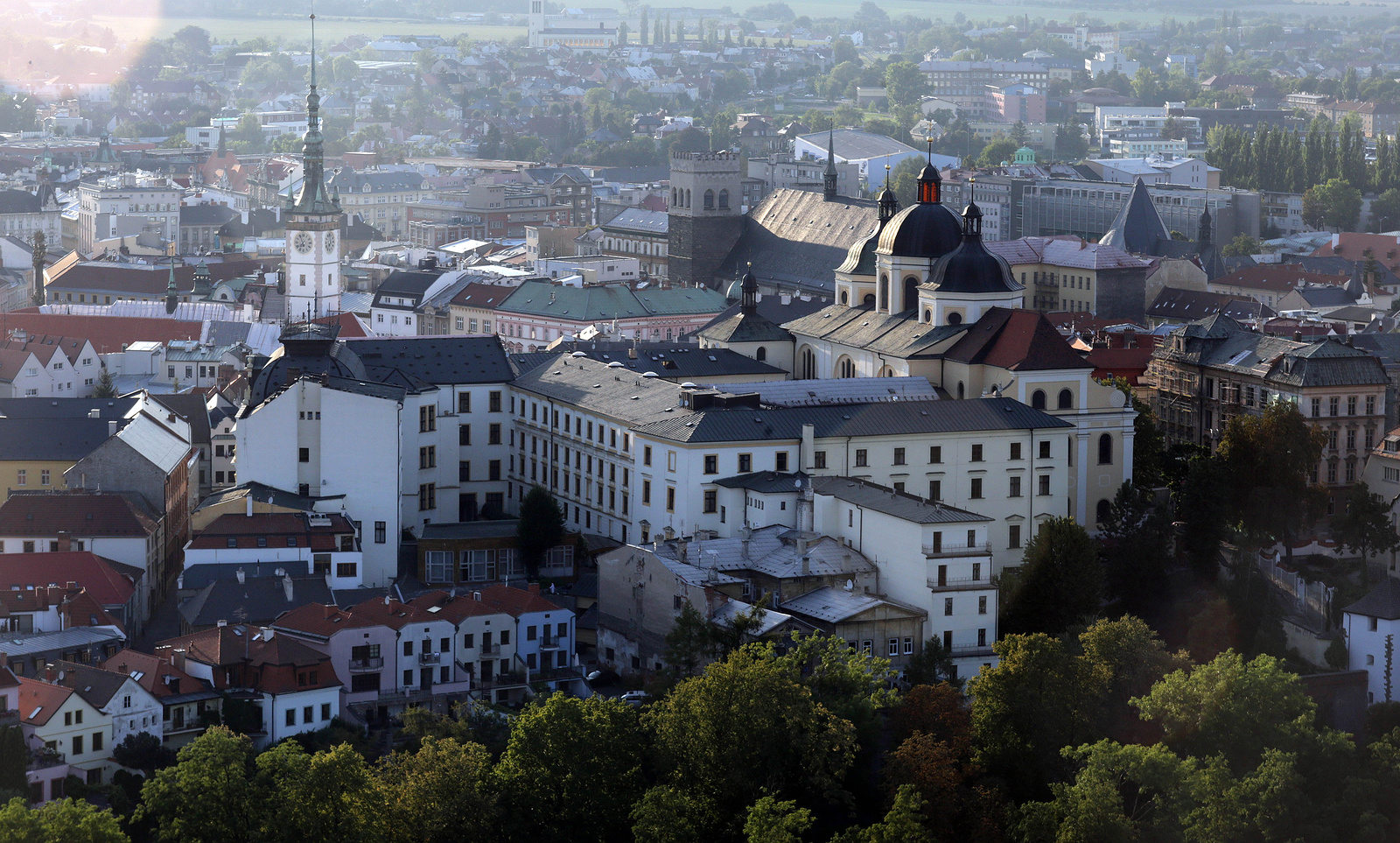 FOTO, VIDEO: Balonová show ozdobila nebe nad Olomoucí. Podívejte se -  Šumperský a jesenický deník