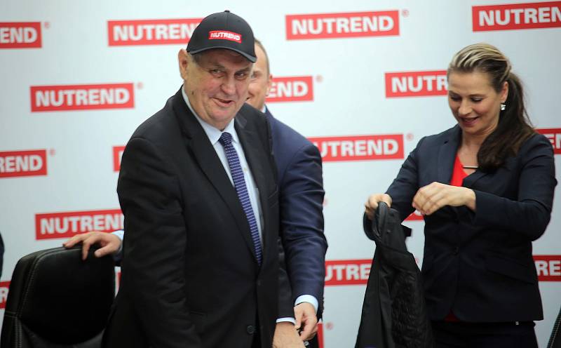 Prezident Zeman v olomoucké firmě Nutrend