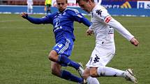Olomoucká Sigma (v modrém) v generálce na jarní část ligy porazila Slovácko 1:0