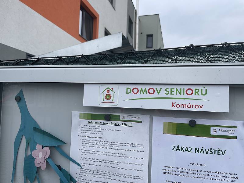 V Domově seniorů Komárov nastoupí armáda pomoci v boji s covidem. 12. listopadu 2021